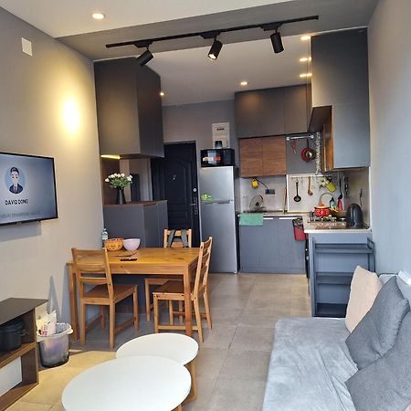באטומי Chase Dream Hostel追梦空间 מראה חיצוני תמונה